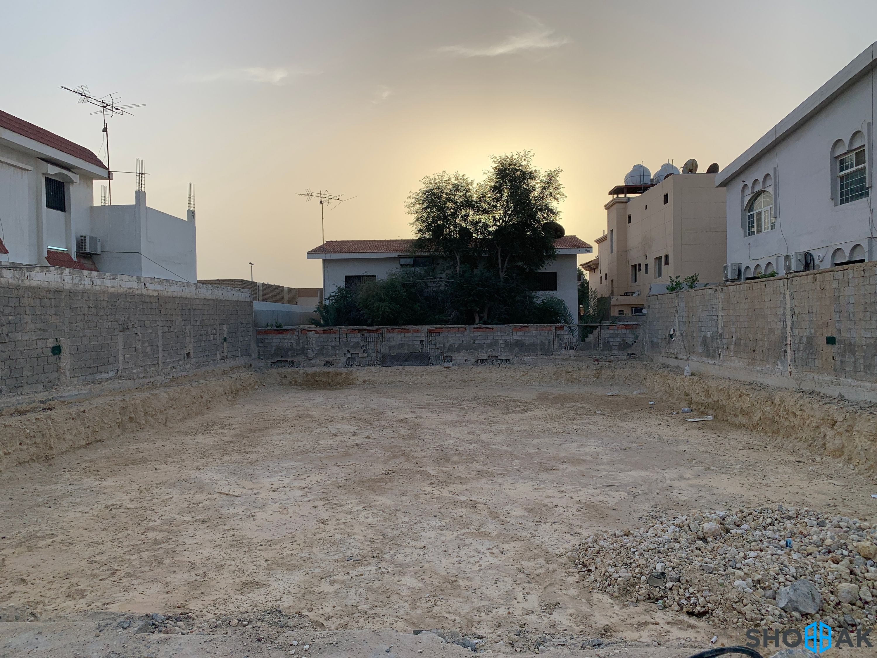أرض للبيع شارع عامر بن ربيعة حي الدوحة الجنوبية شباك السعودية