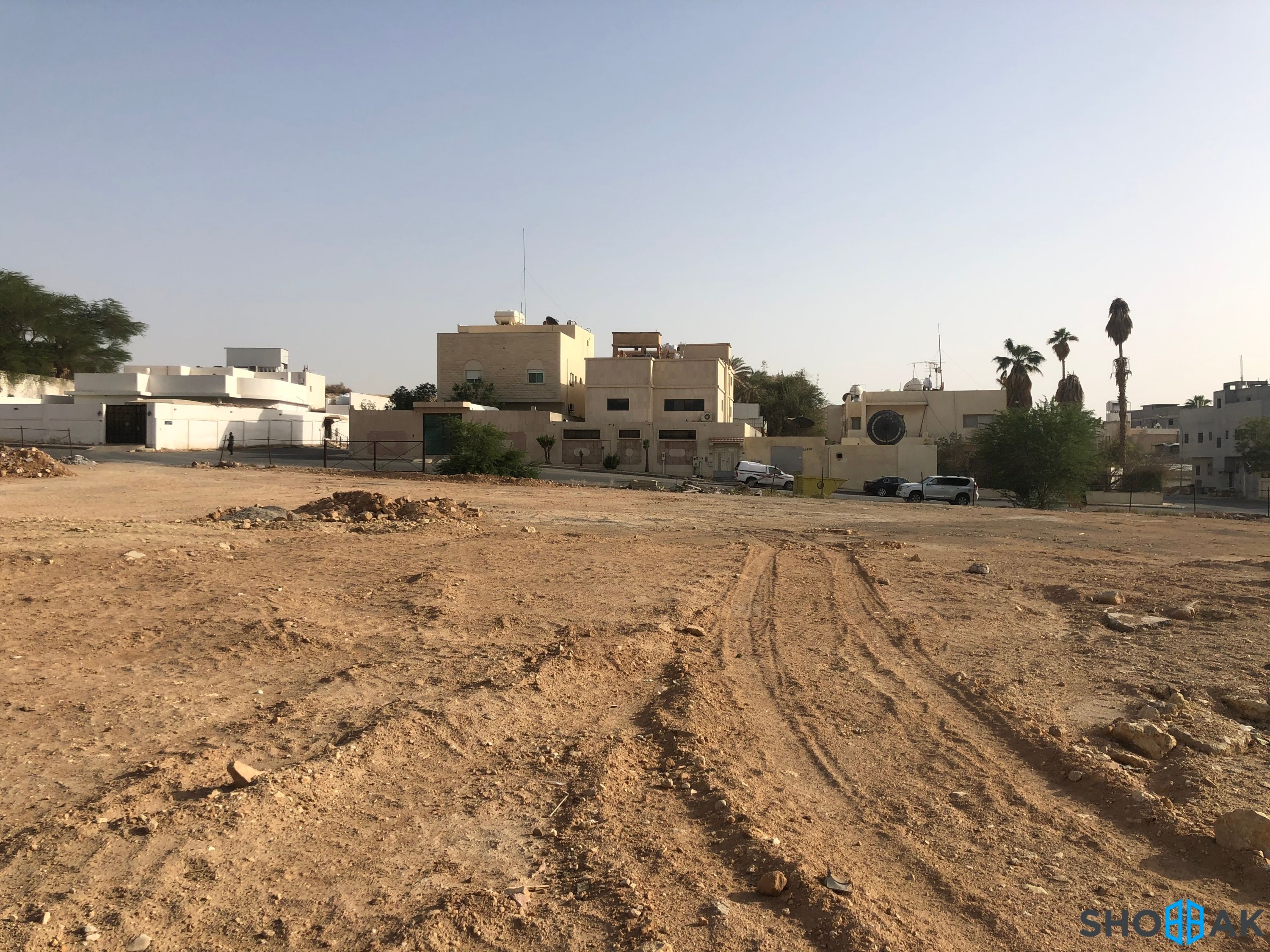 أرض للبيع - شارع مصعب بن عمير - حي الضباط شباك السعودية