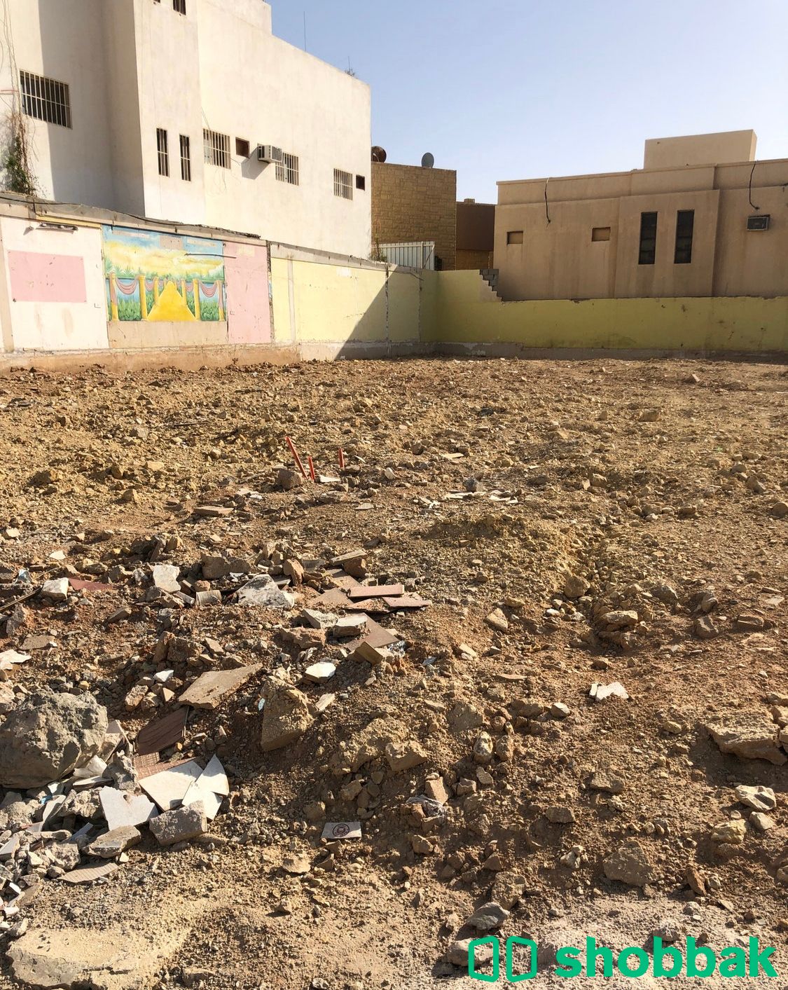 ارض للبيع - شارع الخرمة - حي الورود  شباك السعودية