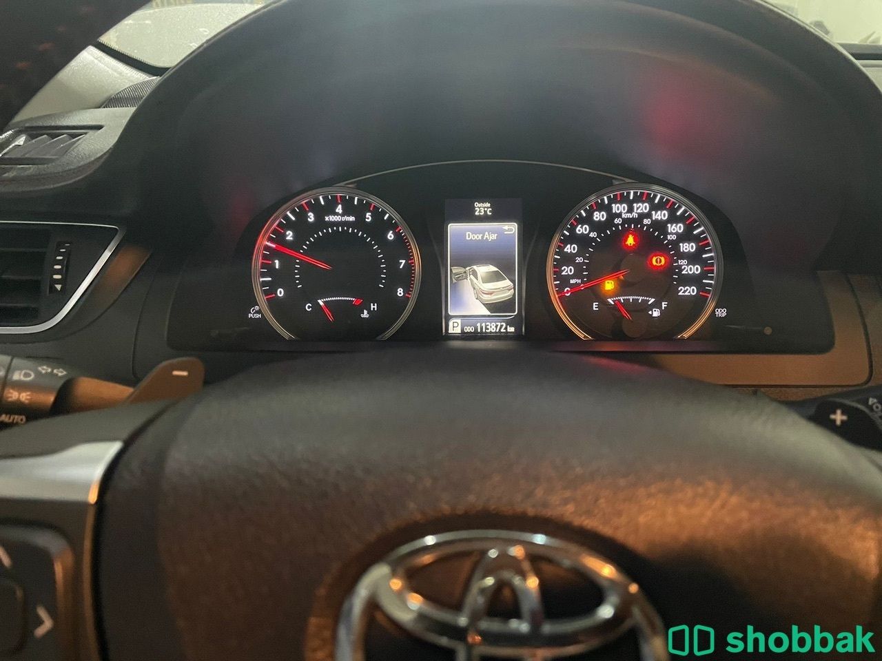 2015 Toyota Camry Fresh 0 owners 0 accidenta شباك الإمارات العربية المتحدة