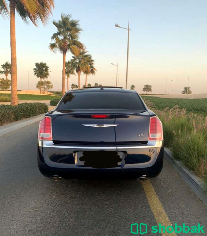 للبيع كرايسلر 300C شباك الإمارات العربية المتحدة