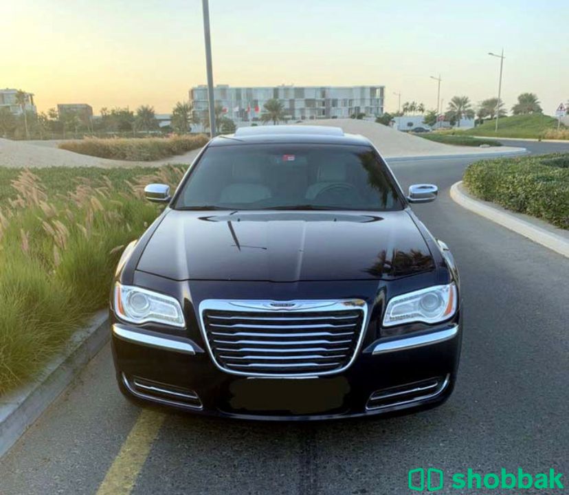للبيع كرايسلر 300C شباك الإمارات العربية المتحدة
