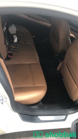 BMW740 شباك الإمارات العربية المتحدة