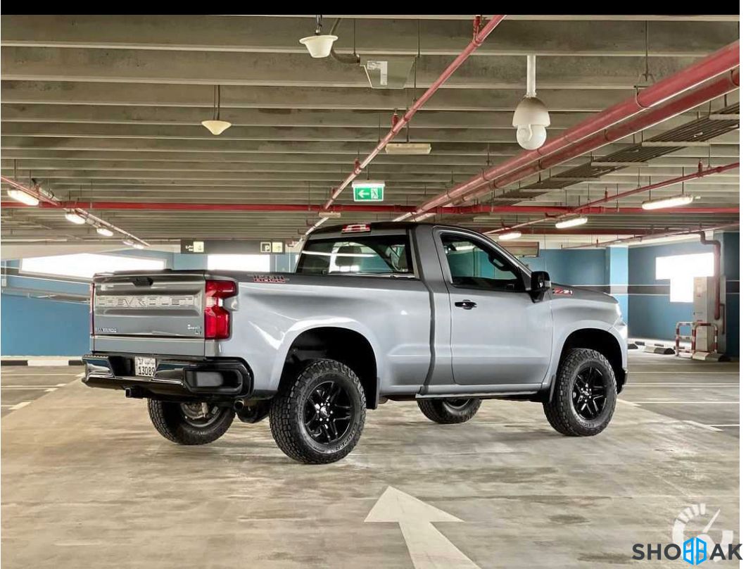 سيارة CHEVROLET SILVERADO شباك الكويت