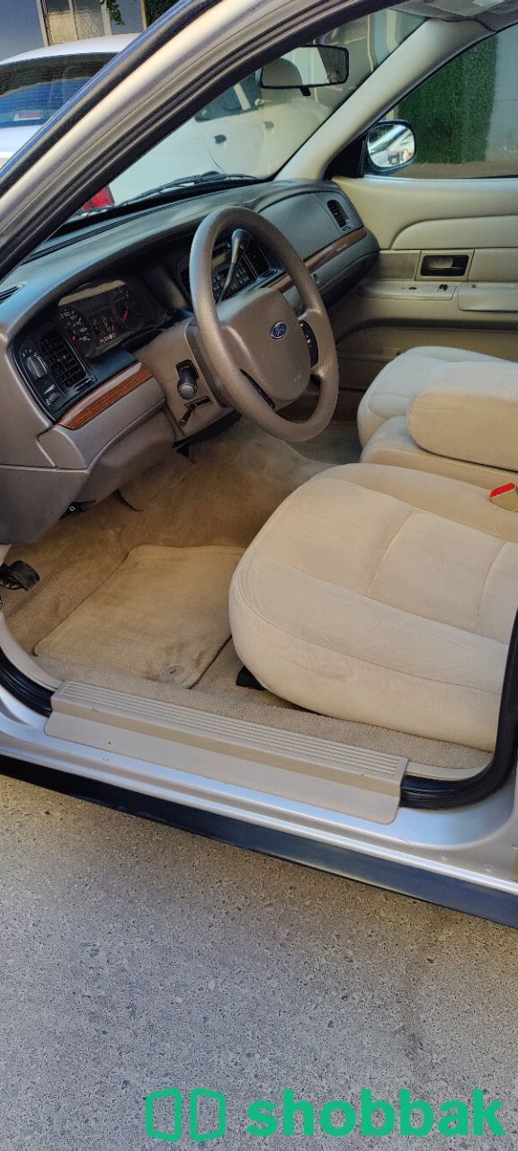 For sale Ford crown Victoria شباك البحرين