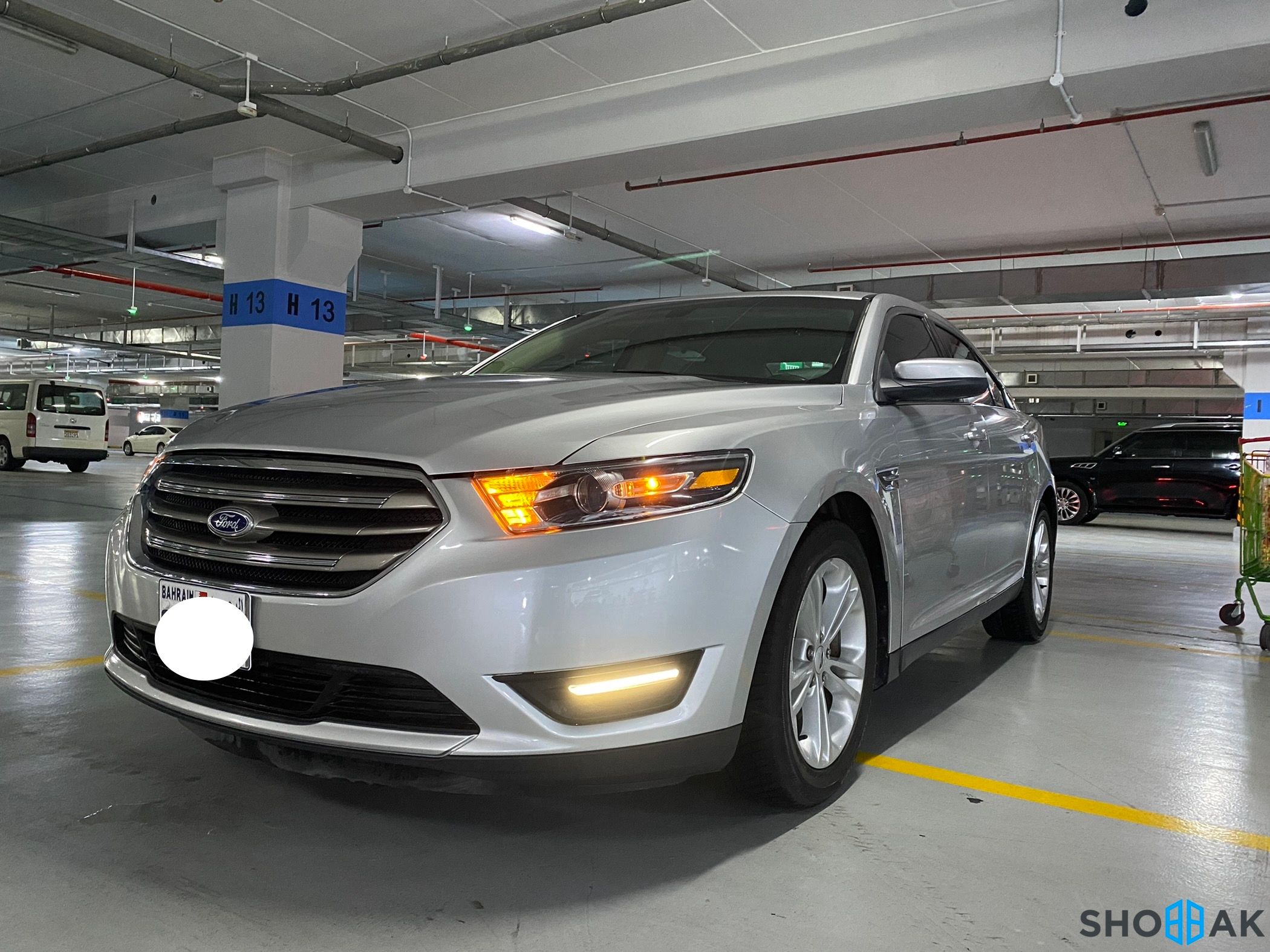 Ford Taurus 2016 Med option شباك البحرين