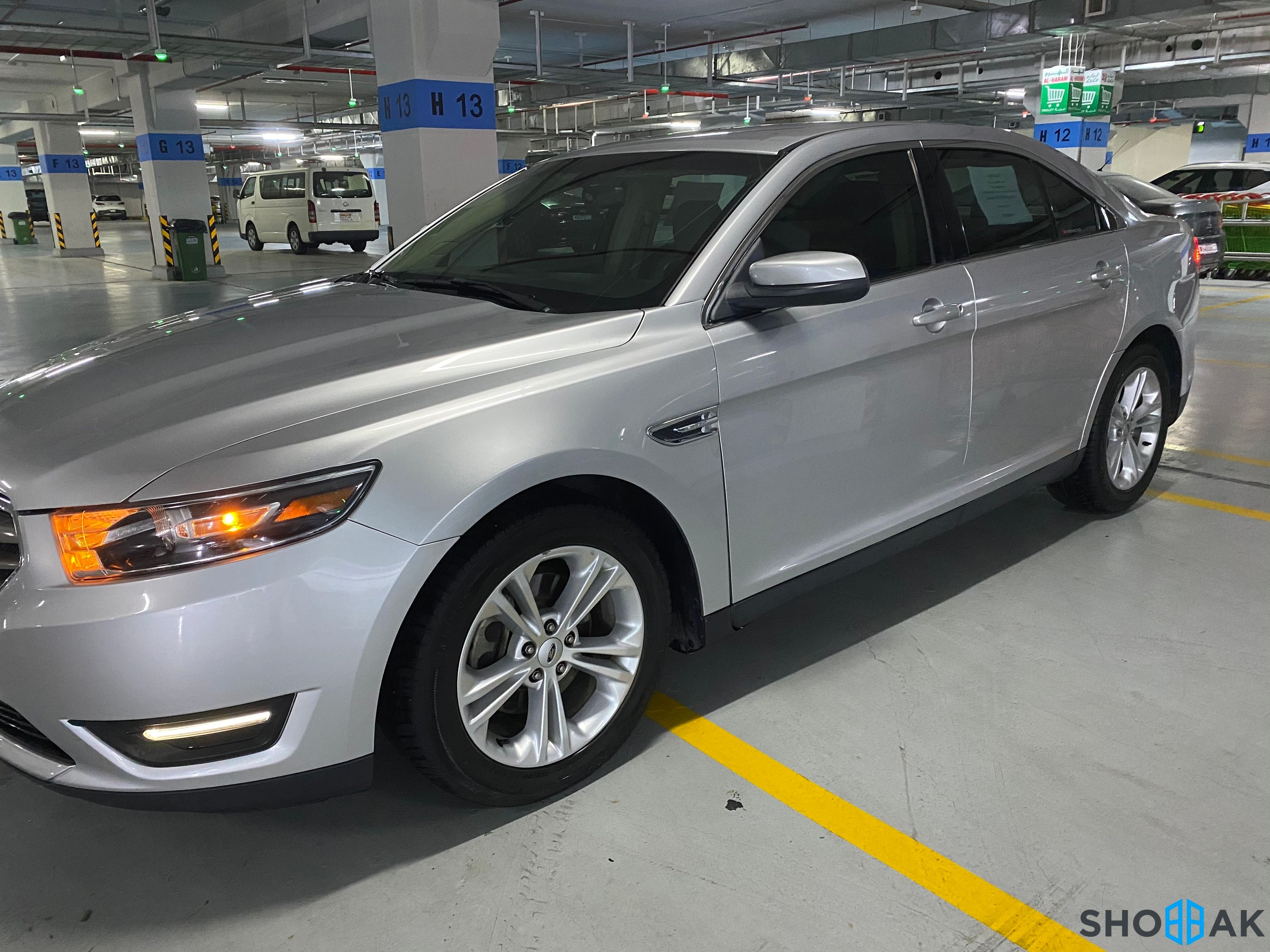 Ford Taurus 2016 Med option شباك البحرين
