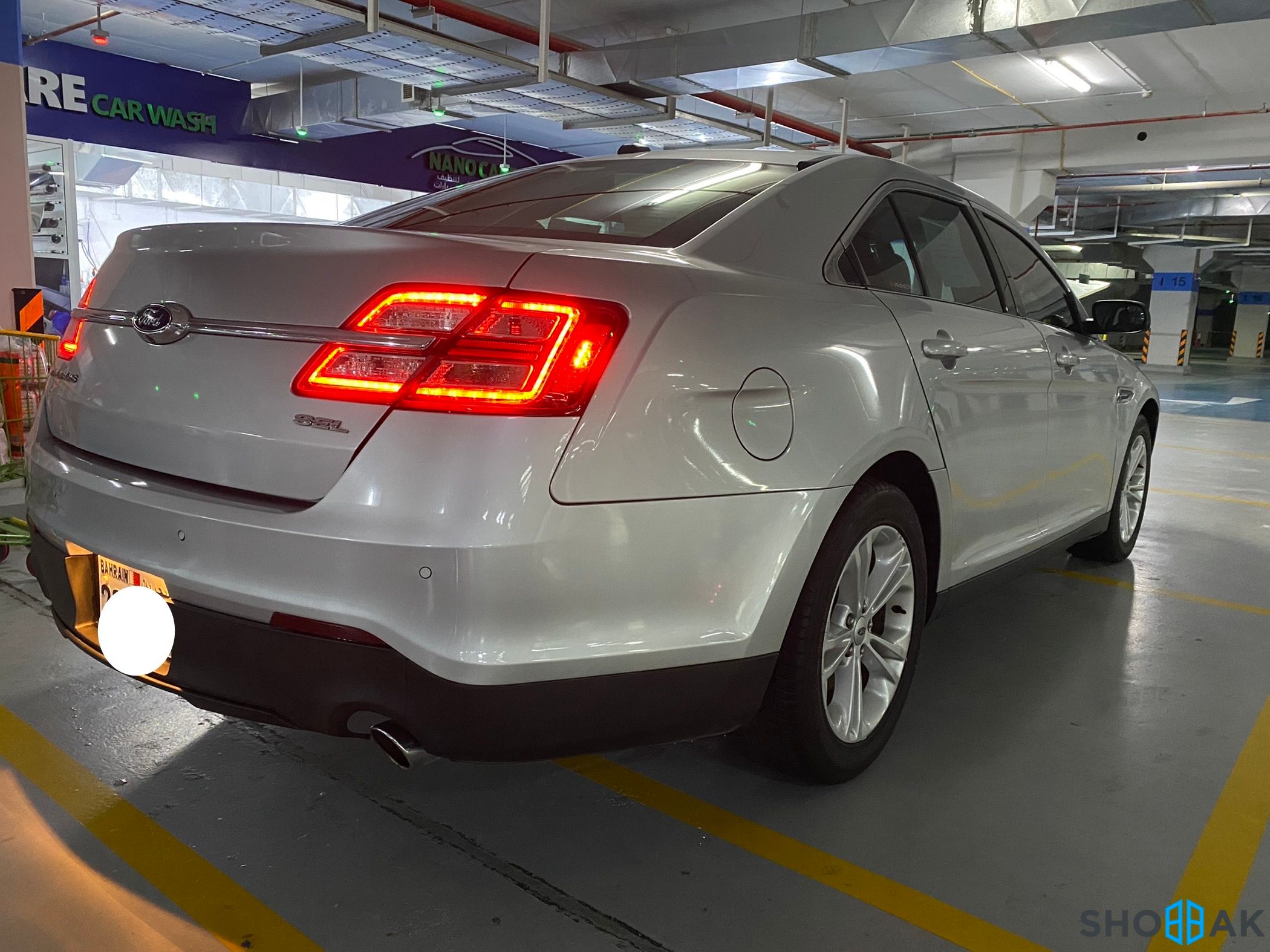 Ford Taurus 2016 Med option شباك البحرين