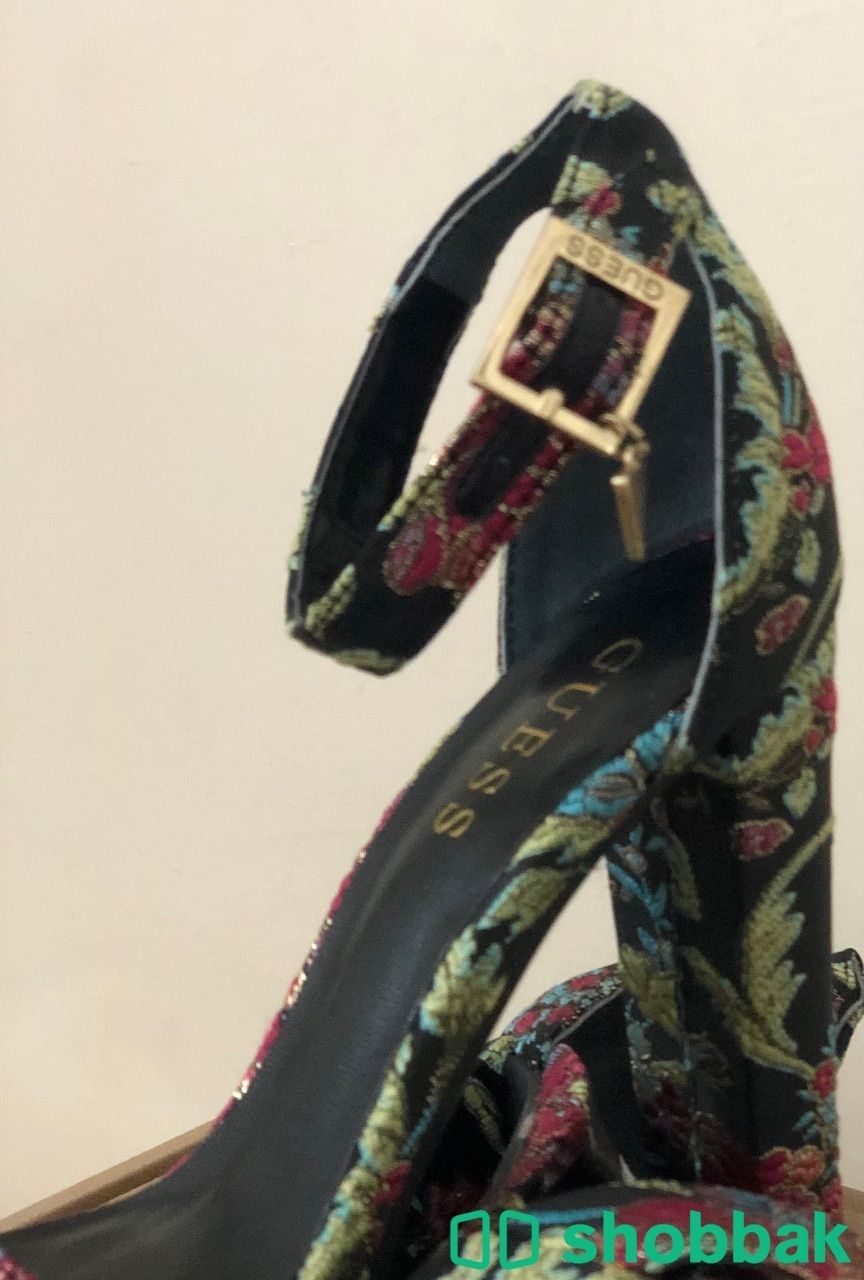 heels brand guess original-كعب ماركة جس اصلي  Shobbak Saudi Arabia