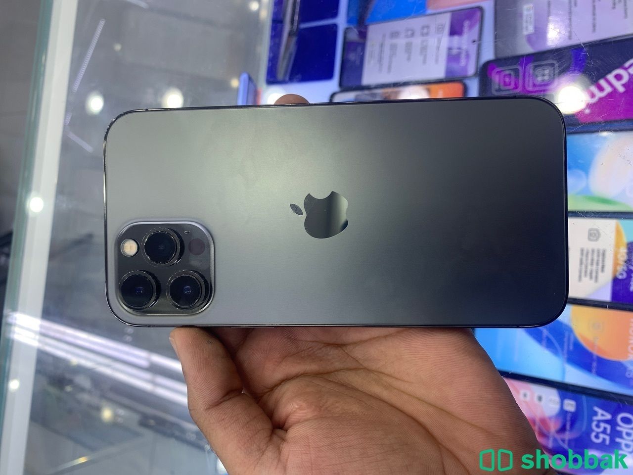 Iphone 12 pro max  شباك الإمارات العربية المتحدة