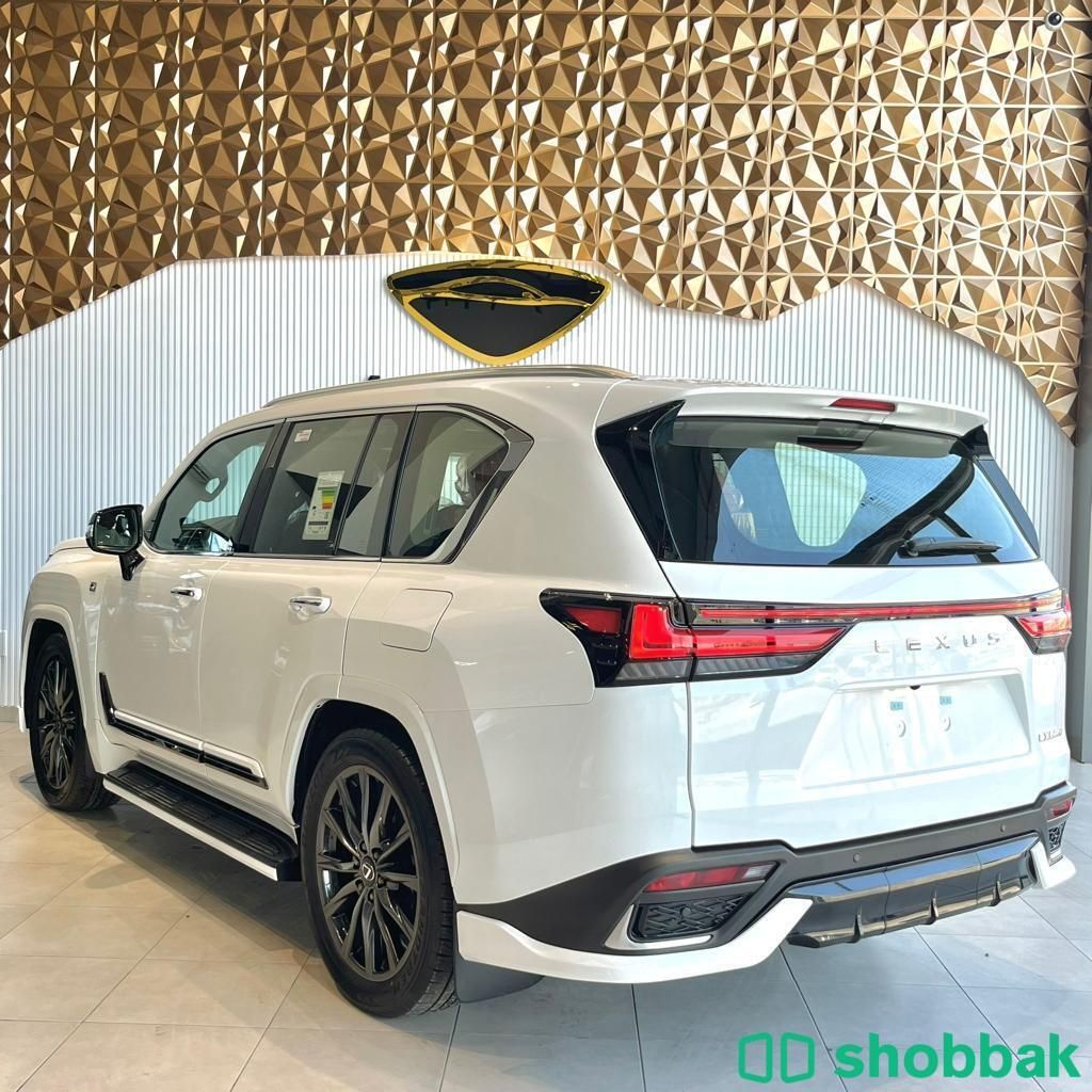 LEXUS LX600 F-SPORT شباك البحرين