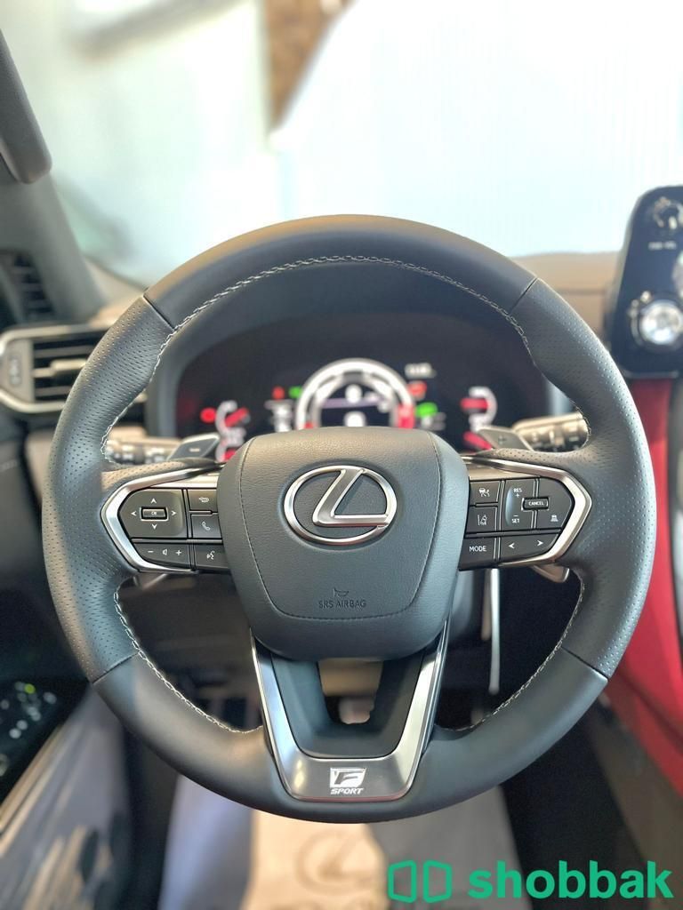 LEXUS LX600 F-SPORT شباك البحرين