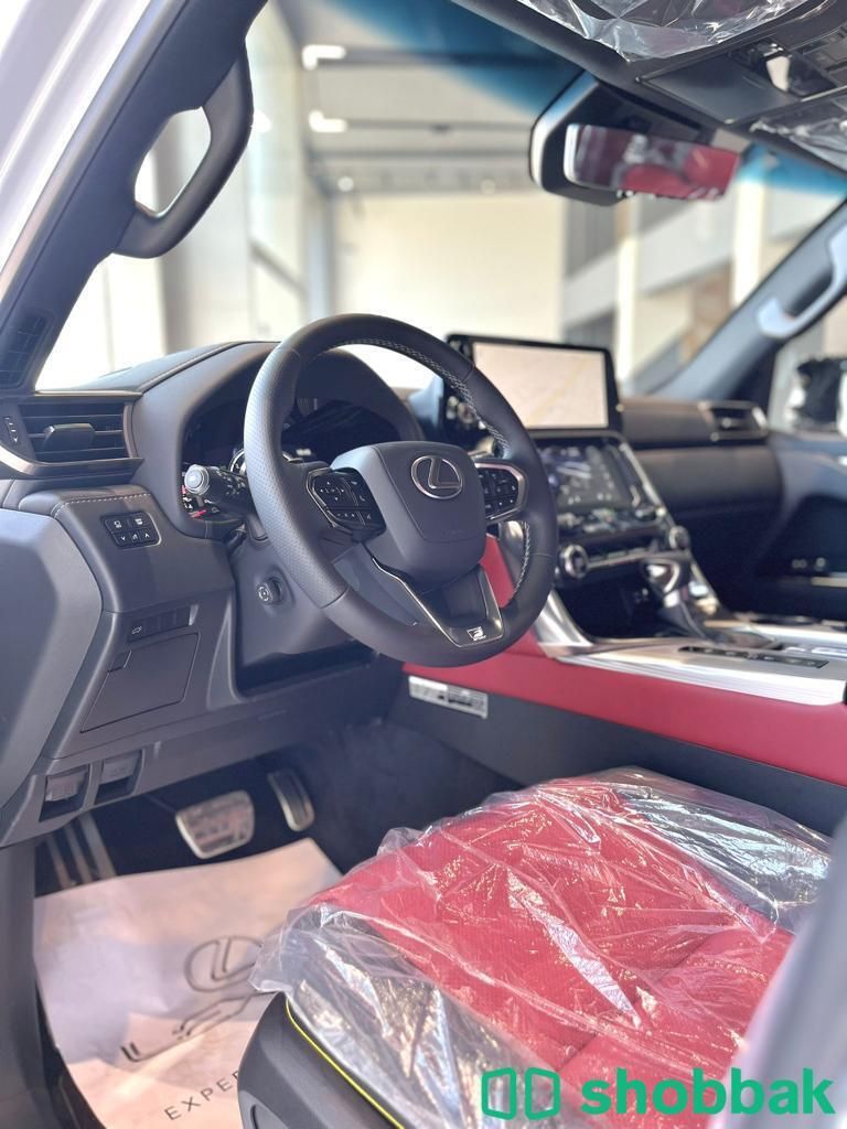 LEXUS LX600 F-SPORT شباك البحرين