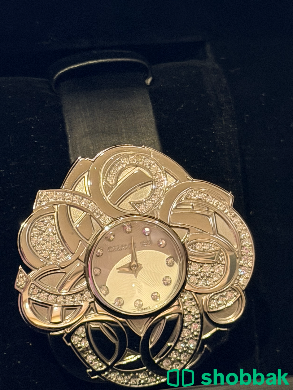 Luxury Crystal Flower-Style Watch – Silver Tone – Replica (Not Original) شباك البحرين