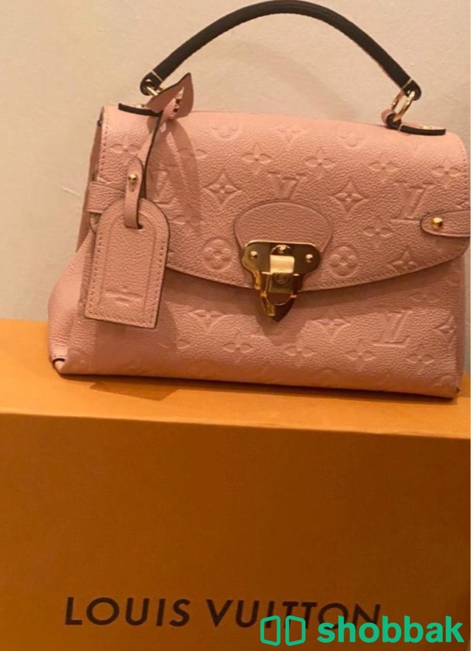 LV bag from london  شباك الكويت