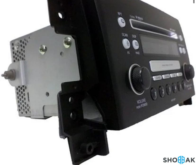 ‏Suzuki grand vitara OEM head unit stereo شباك الكويت