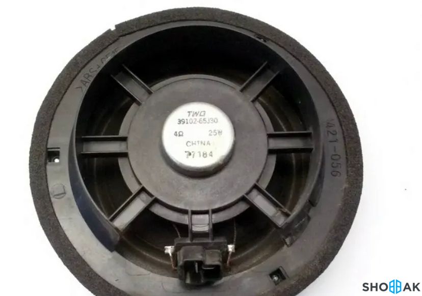 ‏Suzuki grand vitara OEM head unit stereo شباك الكويت