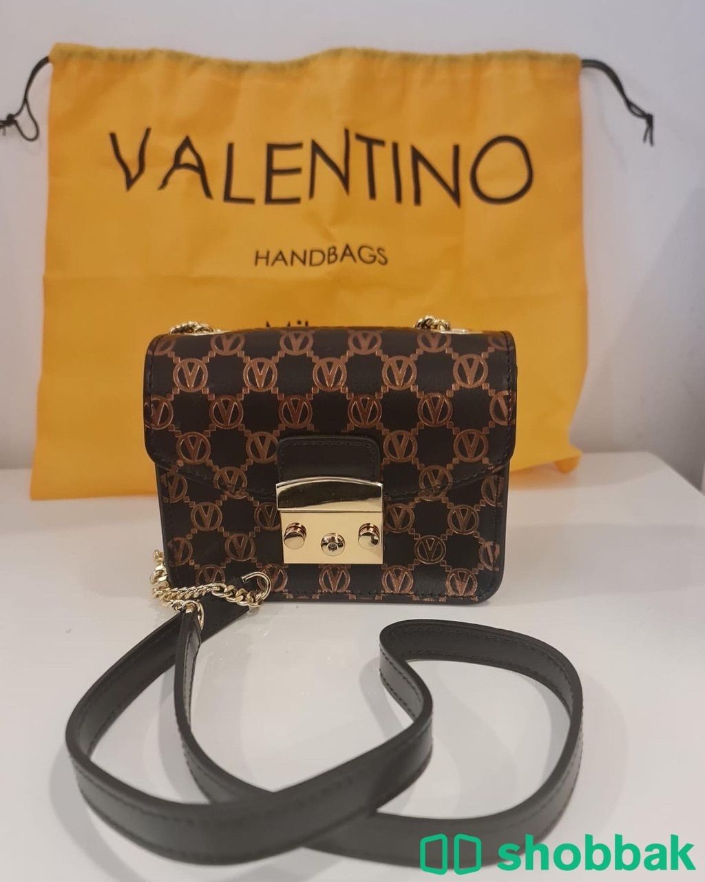 Valentino bag شباك البحرين