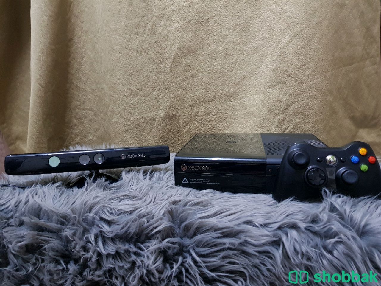 Xbox 360 4GB + Kinect للبيع شباك السعودية