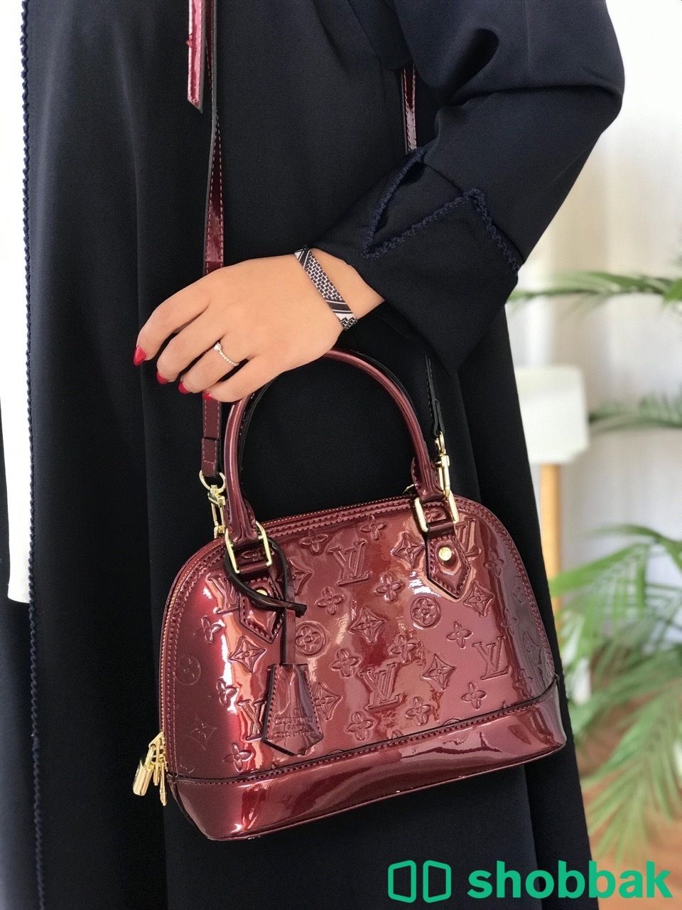 اطقم سلاسل مع حلق ماركات  Shobbak Saudi Arabia