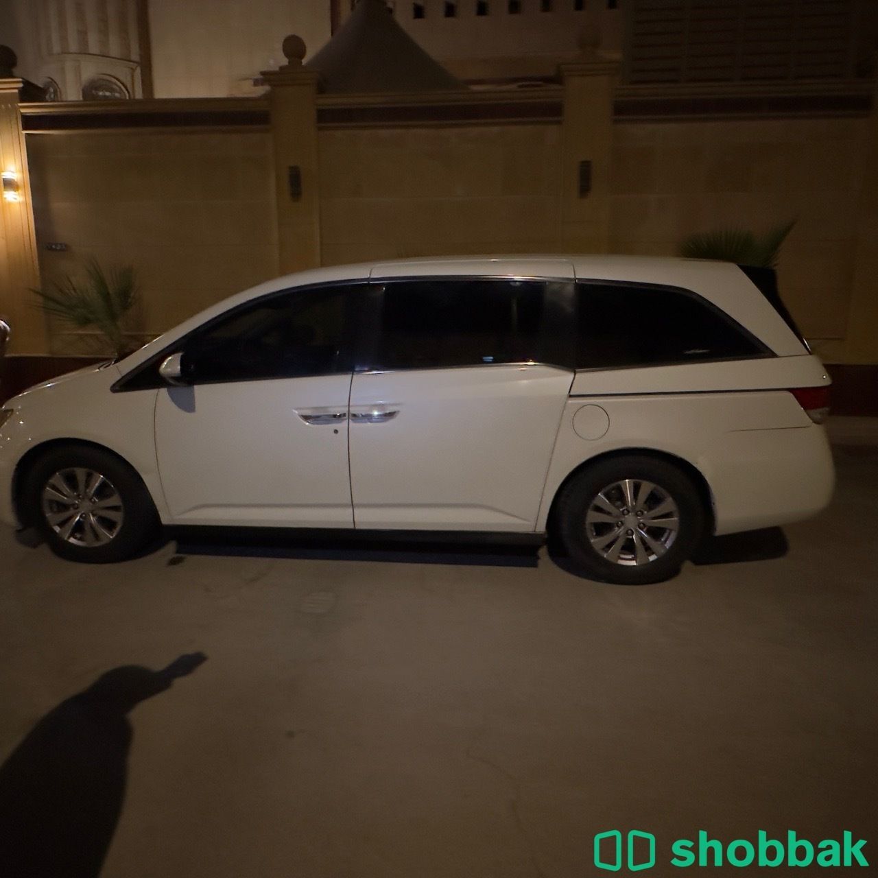 اوديسي 2016 نص فل مكينة موظبة وقير موظب الباب اليسار الأوتوماتيك حقة مو شغال فان Shobbak Saudi Arabia