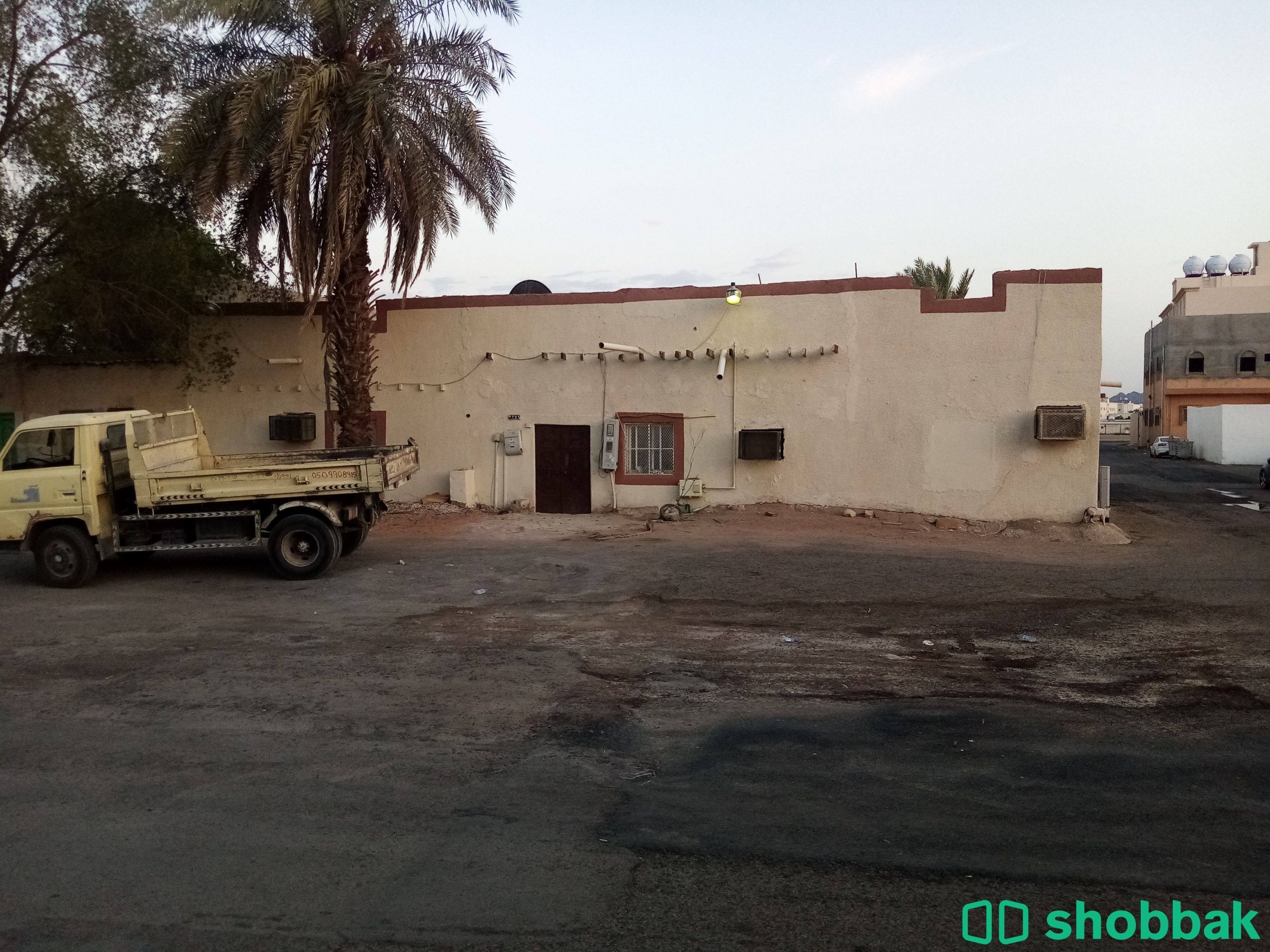 بيت شعبي في الجرف الشرقي  شباك السعودية