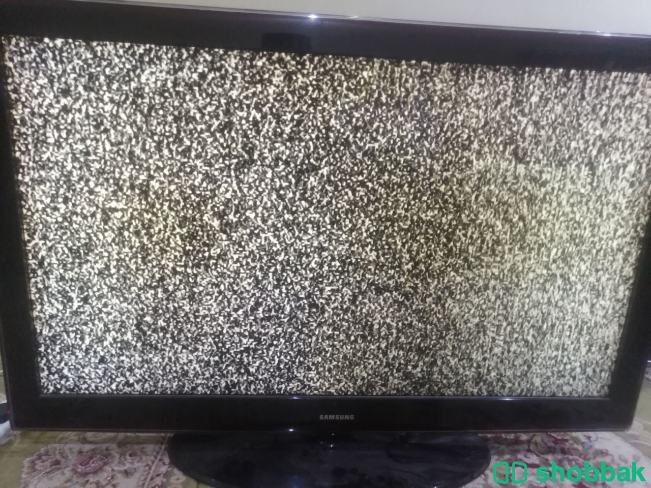 تلفزيون سامسونج نوع القديم ٥٥ بوصه تقريبا  شباك السعودية