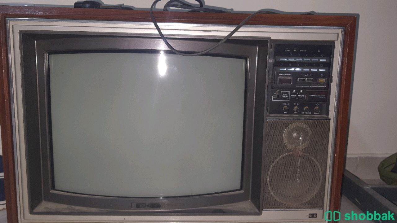 تلفزيون قديم نادر  شباك السعودية