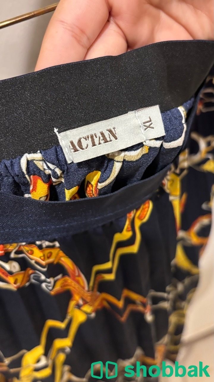 تنورة لم يتم لبسها ولا مره شباك السعودية