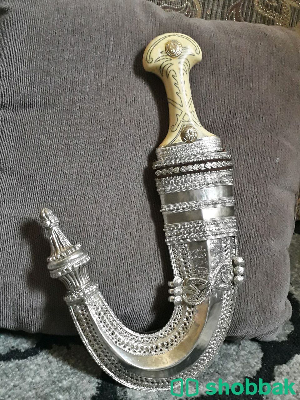 جمبية سيفين ونخله مصنوعة من الناب الفيل والفضة والذهب Shobbak Saudi Arabia