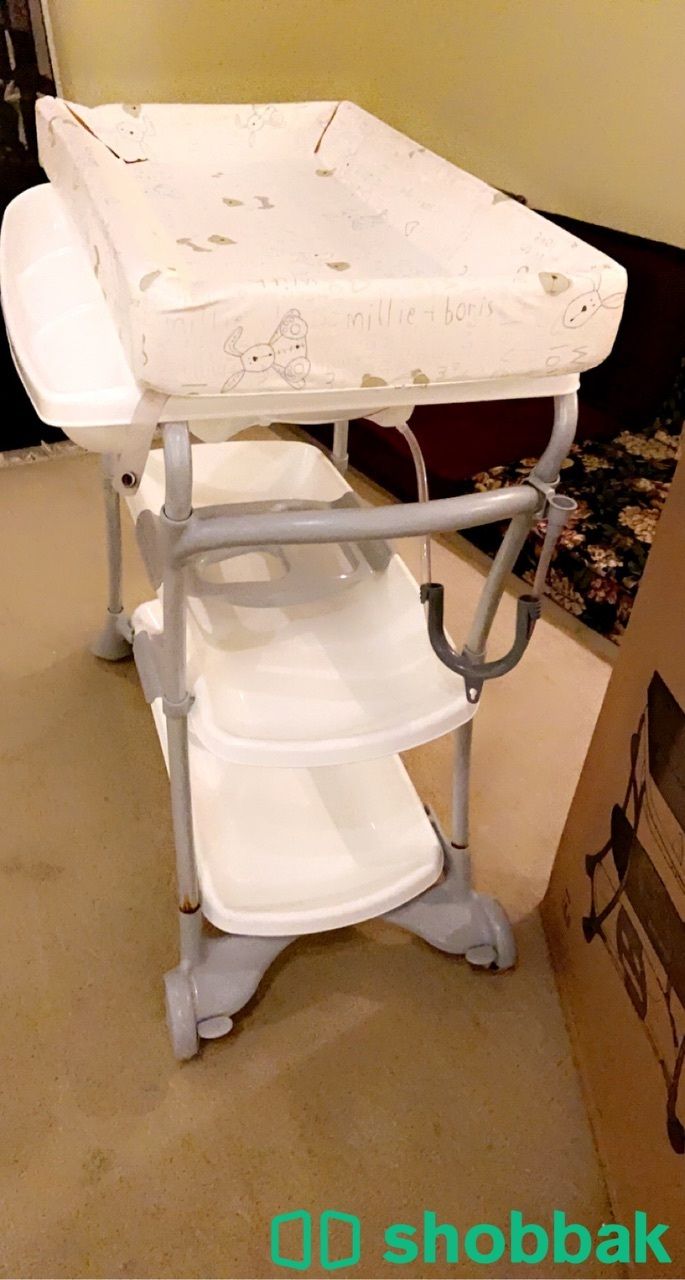 حامل حمام اغتسال اطفال من مجموعه محلات ماماز باباز  Shobbak Saudi Arabia