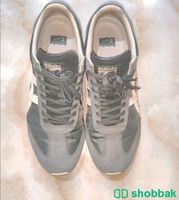 حذاء رياضي أصلي ماركة acics المعروفة بتصميم ولون فريد Shobbak Saudi Arabia