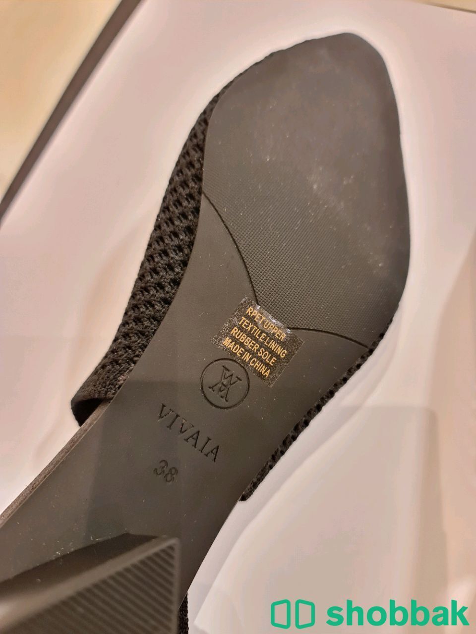 حذاء نسائي ماركة ڤيڤايا - مقاس 38 و اللون اسود شباك السعودية