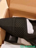 حذاء نسائي ماركة ڤيڤايا - مقاس 38 و اللون اسود شباك السعودية