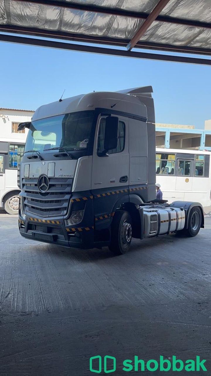 راس شاحنة 2016  MB4  1842 شباك البحرين
