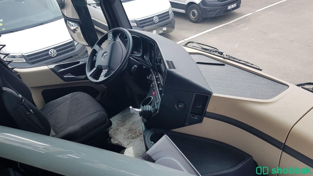 راس شاحنة 2016  MB4  1842 شباك البحرين