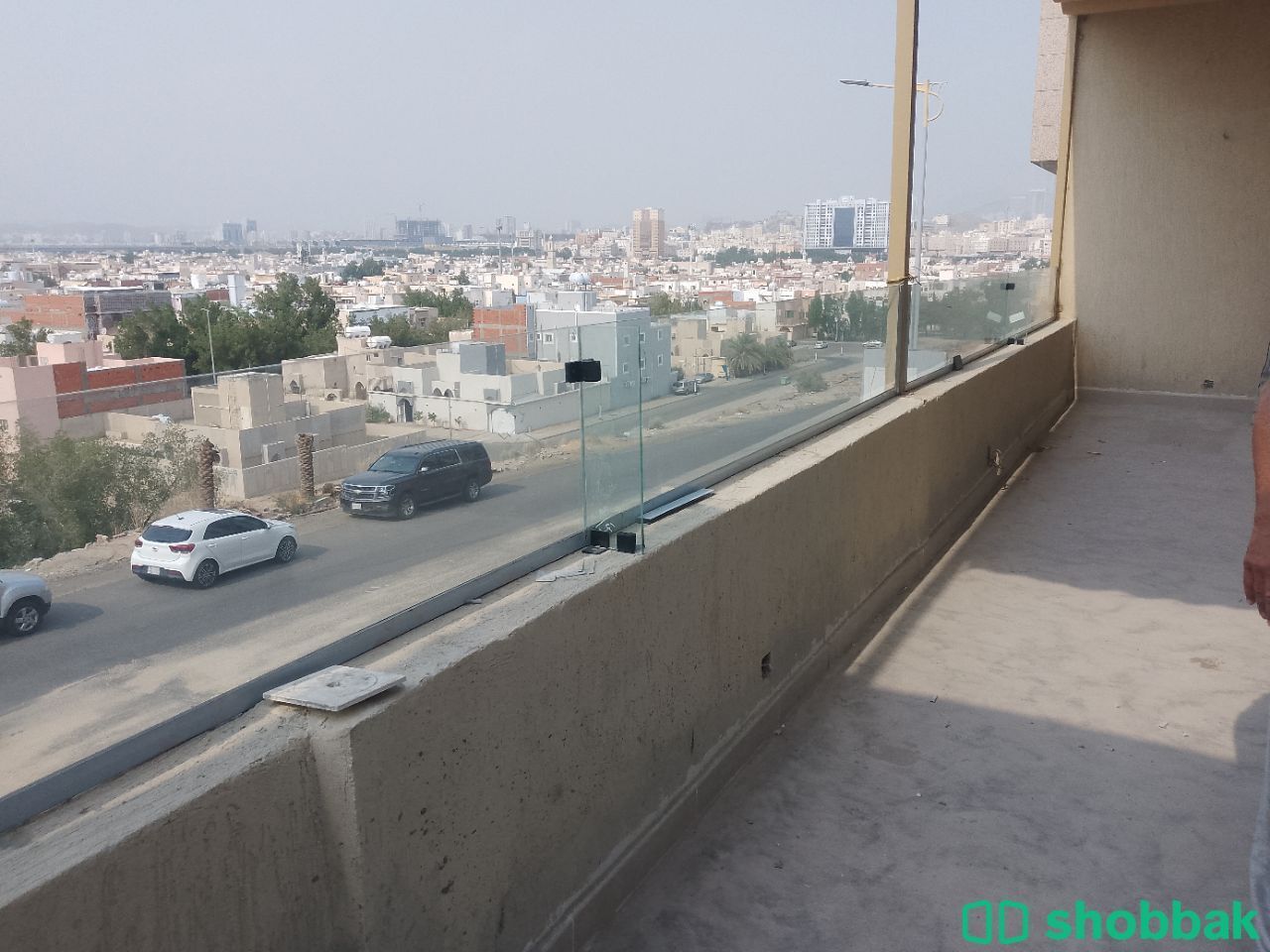 زجاج سكريت و تركيب زجاج الباب  شباك السعودية