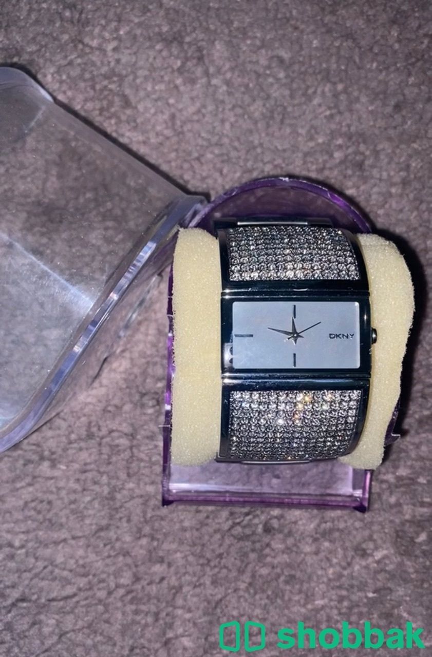 ساعة دكني ' DKNY ' الأصلية. Shobbak Saudi Arabia