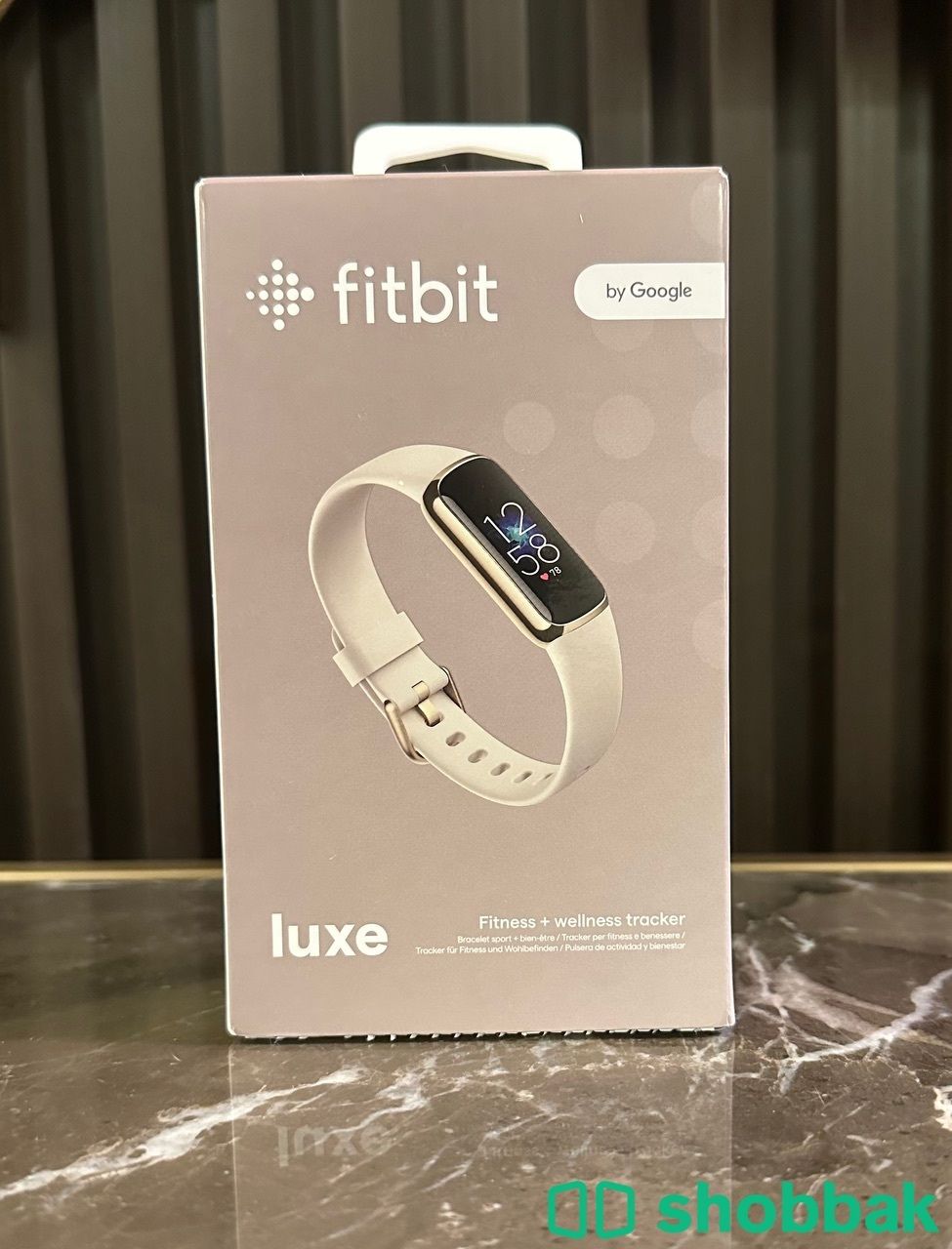 ساعة فيتبيت لوكس  ( Fitbit Luxe ) مع اشتراك Fitbit Premium مجاناً لمدة ٦ أشهر .  Shobbak Saudi Arabia