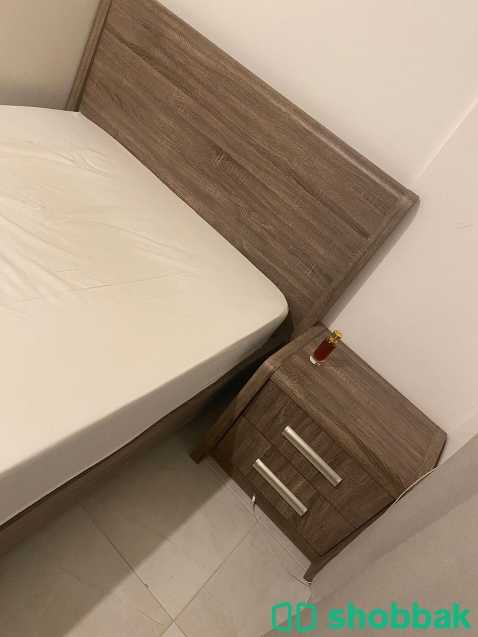 سرير طاولة طعام بوفيه شباك الكويت