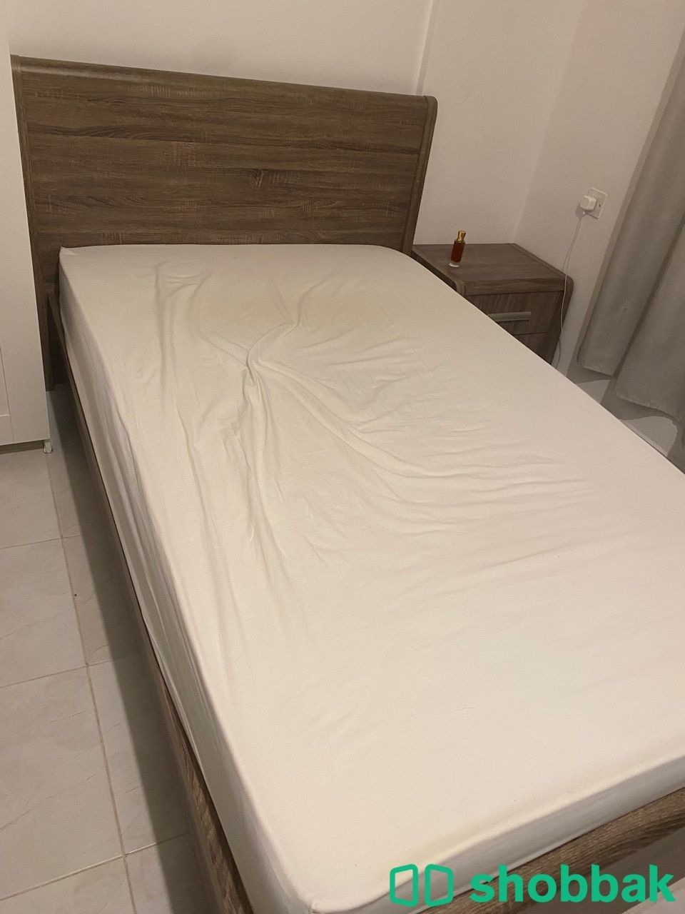 سرير طاولة طعام بوفيه شباك الكويت