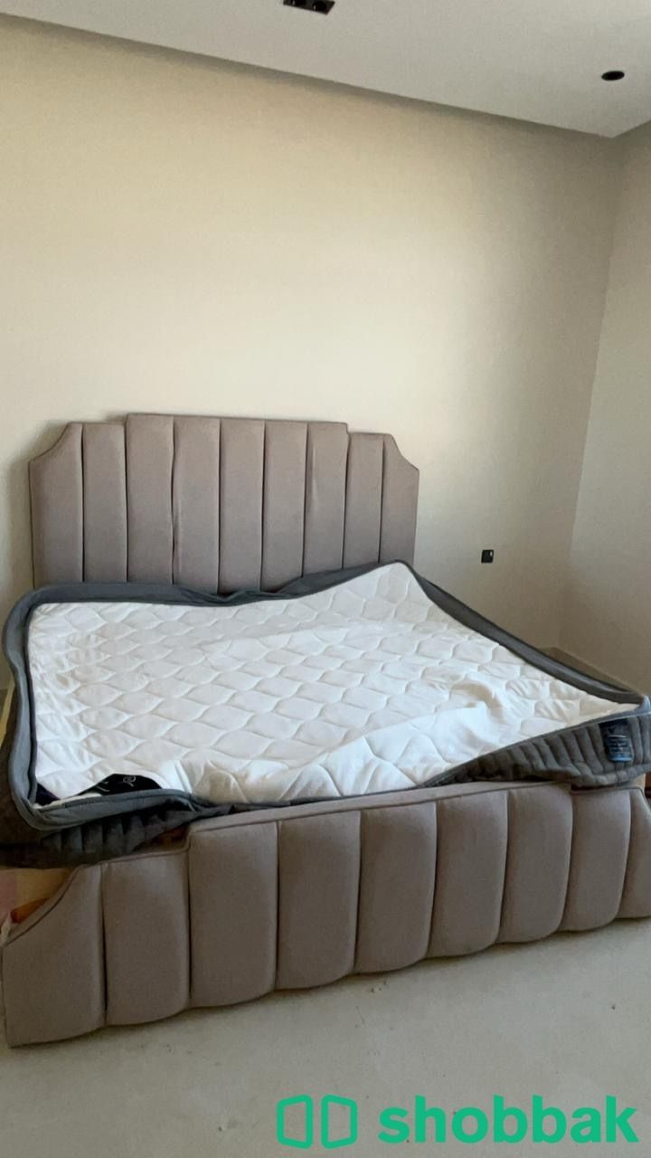 سرير مع مرتبة  شباك السعودية