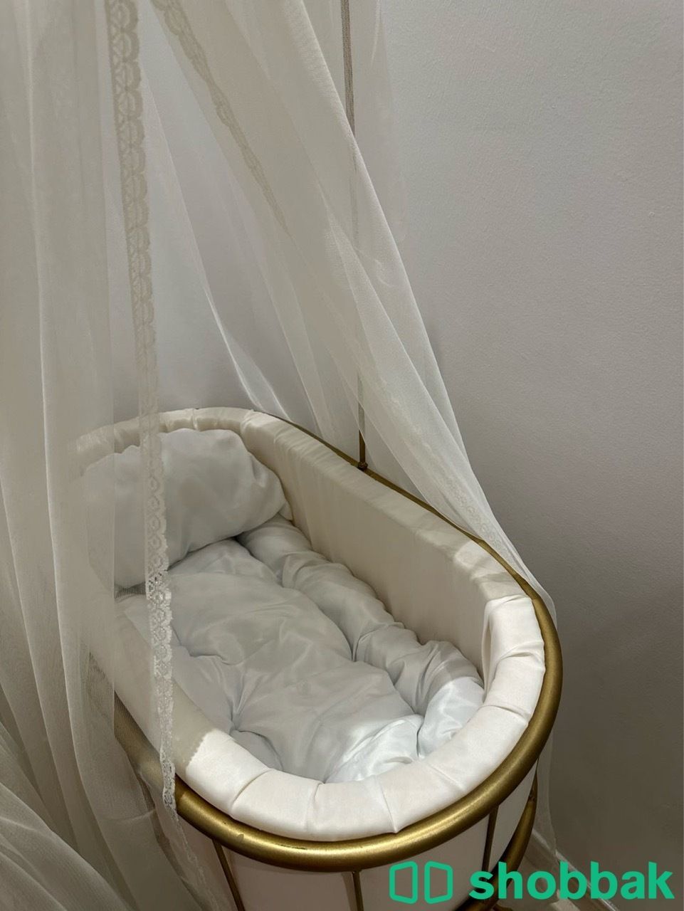 سرير مواليد اطفال استخدام نظيف جدا من محل اطفالي طفولتي  شباك السعودية
