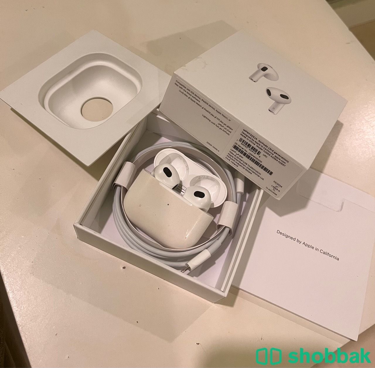 سماعة Apple AirPods الجيل الثالث. Shobbak Saudi Arabia