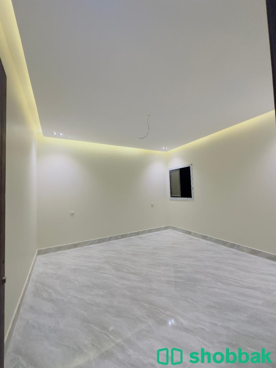 شقة 5 غرف بحي السلامة أمامية بمدخلين جديدة جاهزة للسكن تقبل البنك Shobbak Saudi Arabia