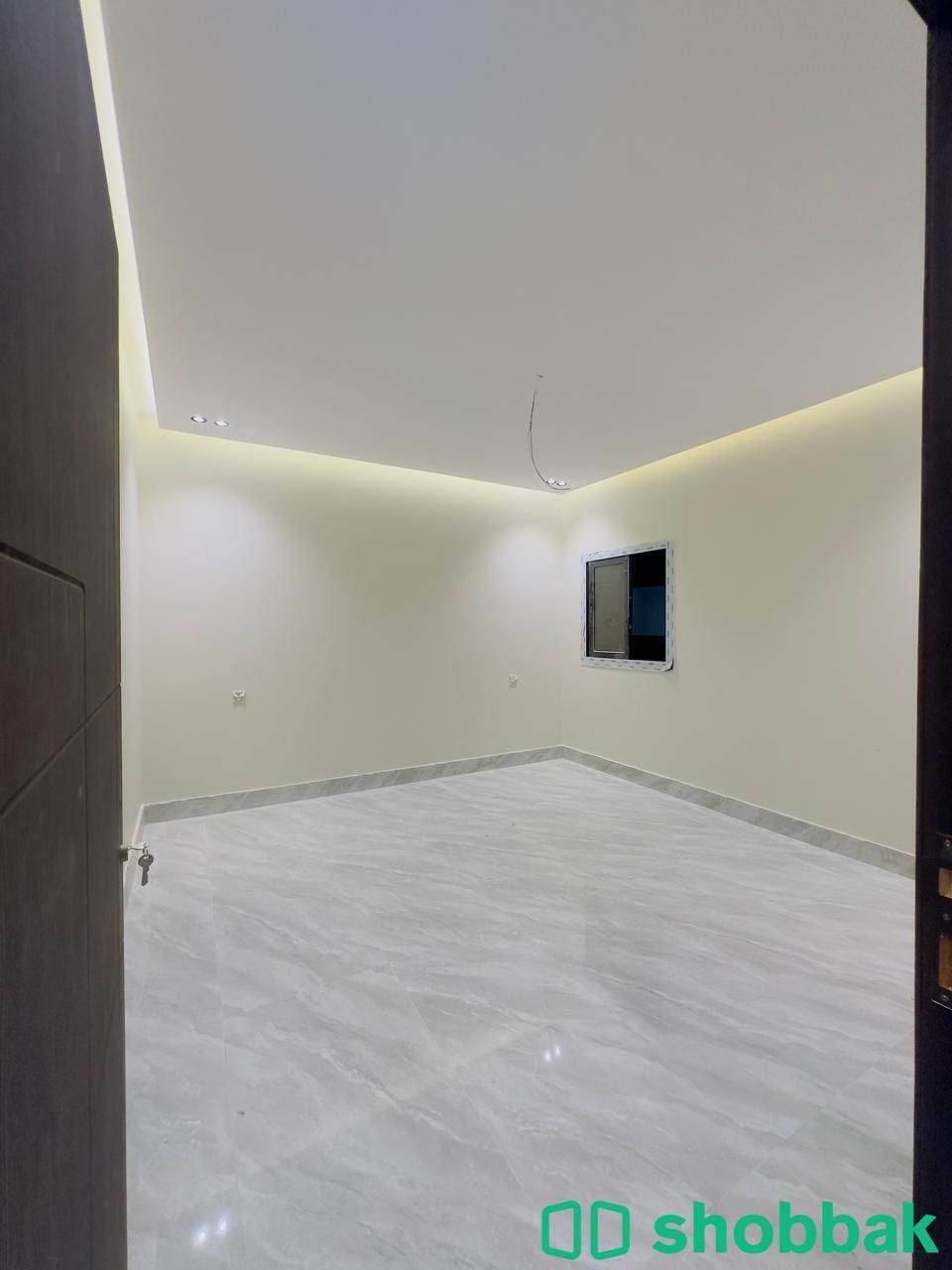 شقة 5 غرف بحي السلامة أمامية بمدخلين جديدة جاهزة للسكن تقبل البنك Shobbak Saudi Arabia