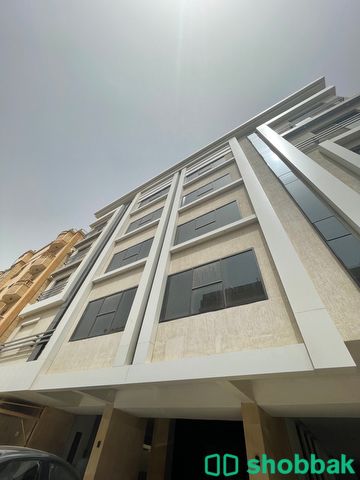شقة تشطيب ديلوكس 4 غرف و صالتين ب75 حي الزهراء شباك السعودية