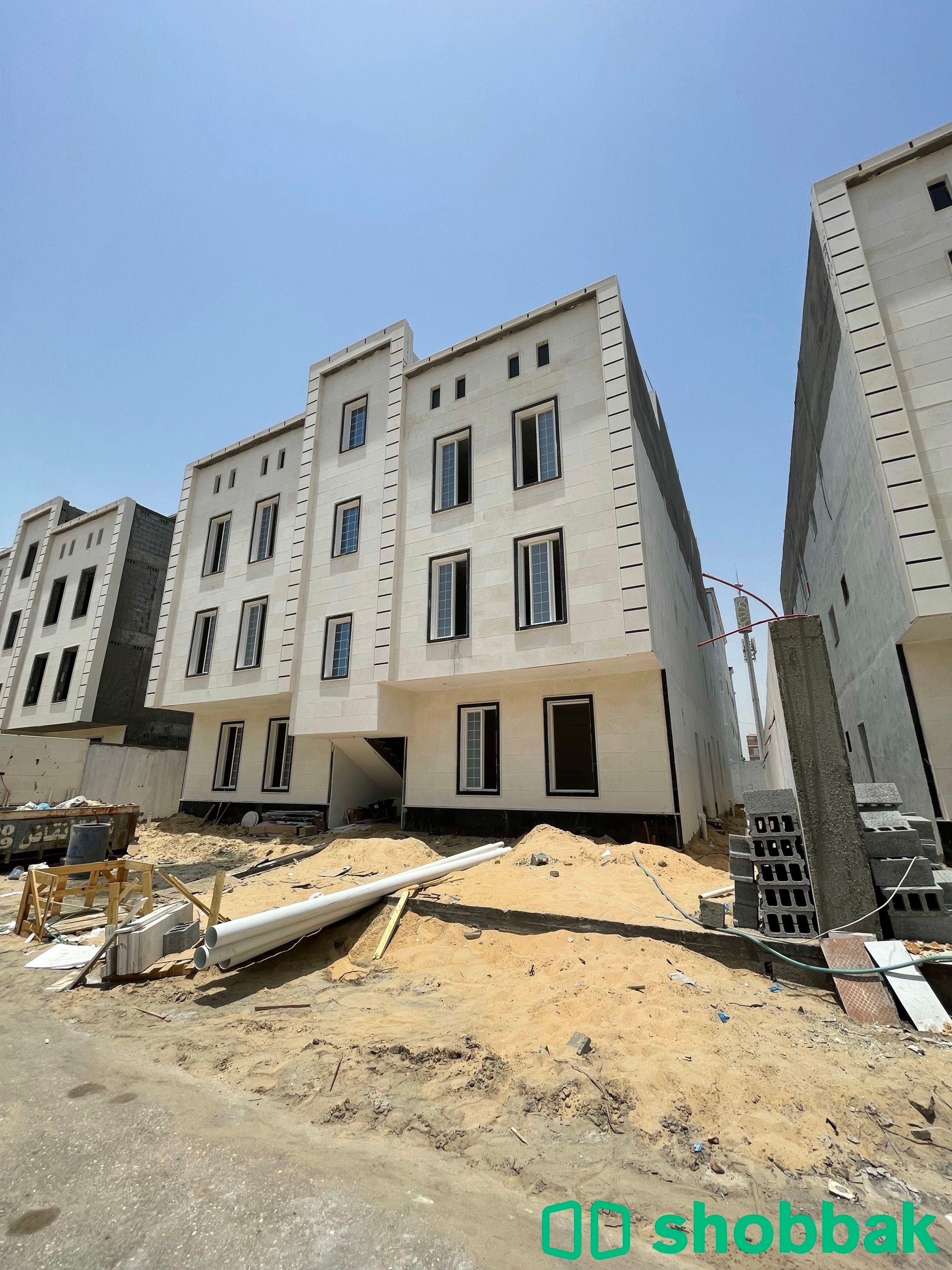 شقة للبيع رقم (3) حي هجر. Shobbak Saudi Arabia