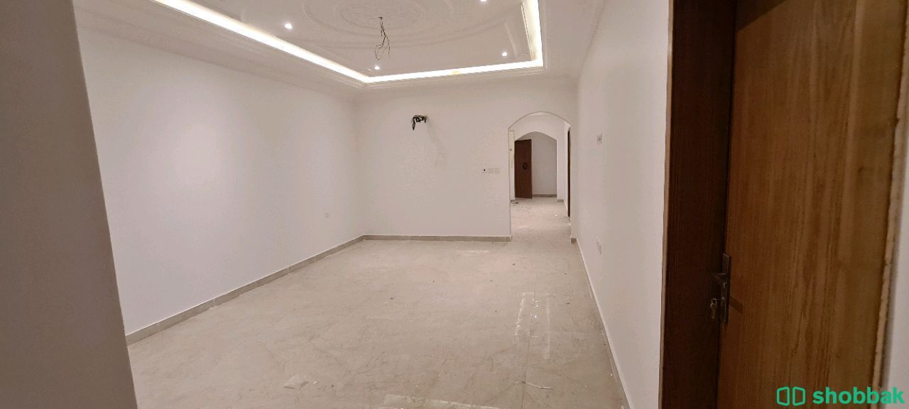 شقق VIP فاخرة جديدة سوبر ديلوكس سبعة غرف للايجار السنوي للعوائل شباك السعودية