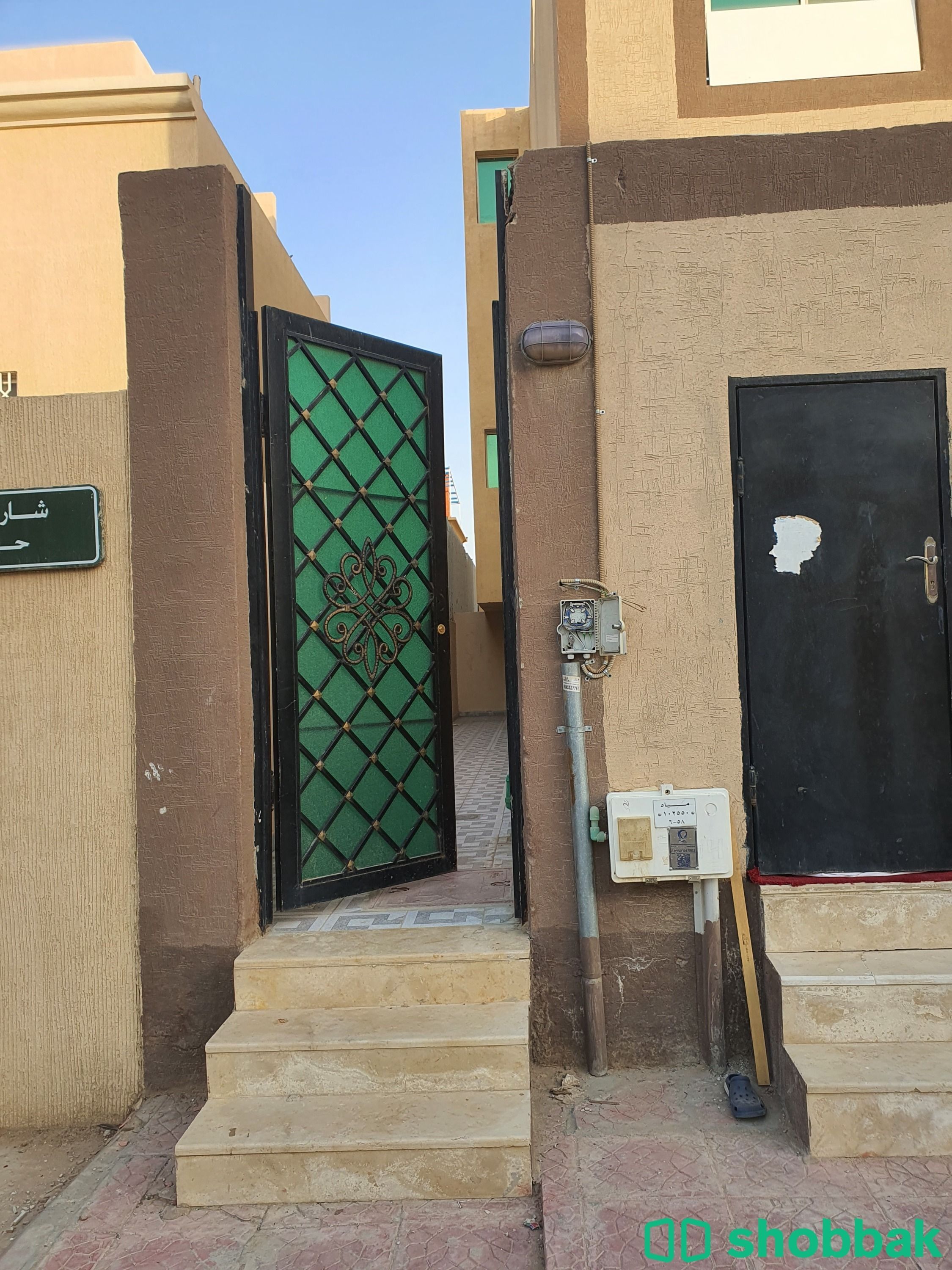 شقه للايجار ثلاث غرف و صاله وحمام  Shobbak Saudi Arabia